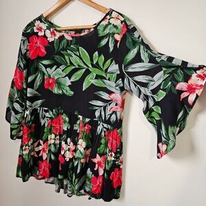 NEVER WORN MY STORY FLORAL SUMMER FOLIAGE BABYDOLL TOP LOOSE FITTING SIZE SMALL